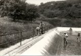 Foto č. 2 z r. 1980-brigáda na požární nádrži v obci Libovice